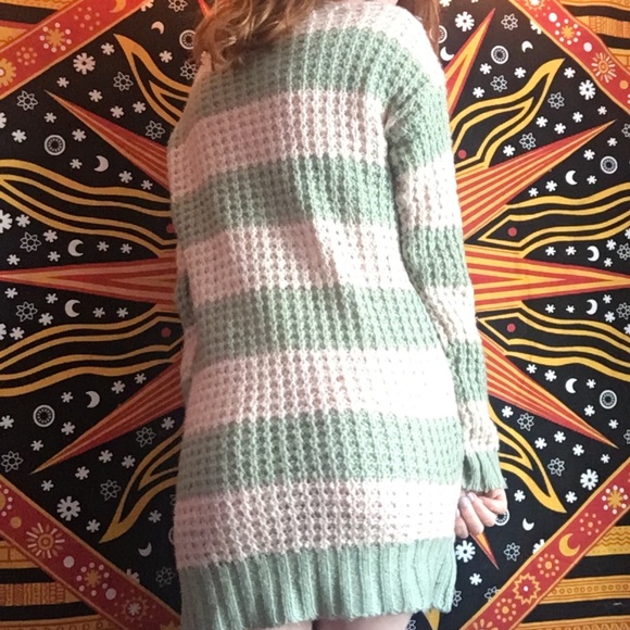 Green and Off-White striped waffle knit sweater - Picture 2 of 3